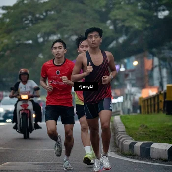 Runner Photo 8978436