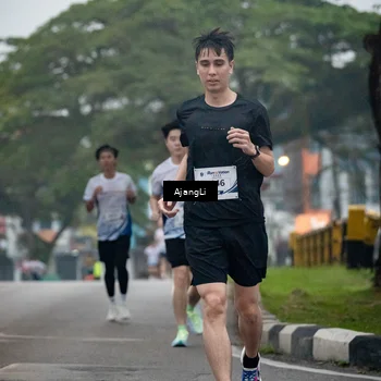 Runner Photo 8978468