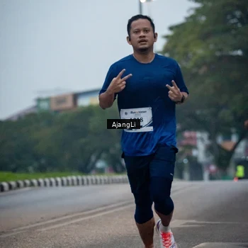 Runner Photo 8978475