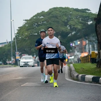Runner Photo 8978503