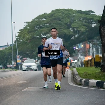 Runner Photo 8978514