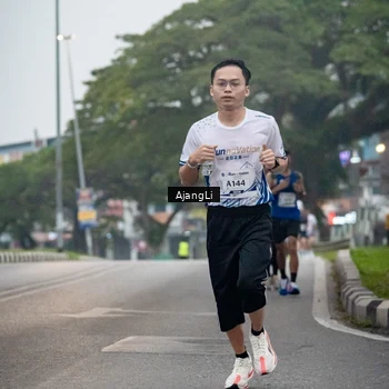 Runner Photo 8978521