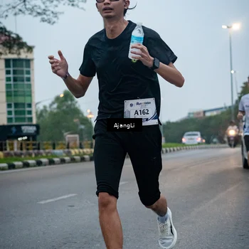 Runner Photo 8978531