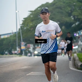Runner Photo 8978532