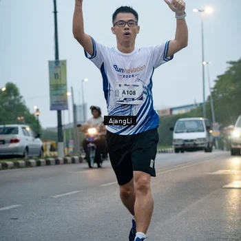 Runner Photo 8978536