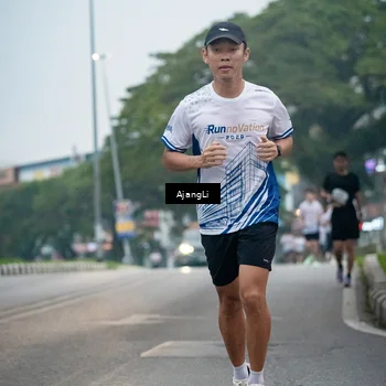 Runner Photo 8978546
