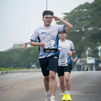 Runner Photo 8978562