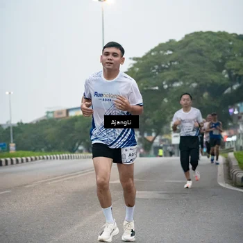 Runner Photo 8978591