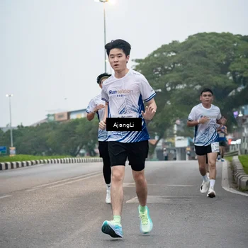 Runner Photo 8978602