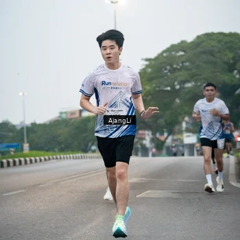 Runner Photo 8978615