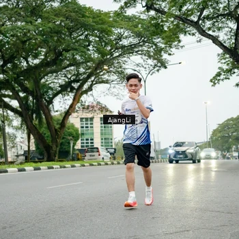 Runner Photo 8978691