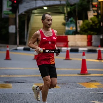Runner Photo 8978695
