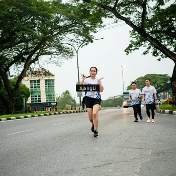 Runner Photo 8978717