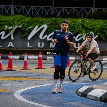 Runner Photo 8978735