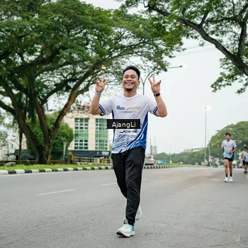Runner Photo 8978739