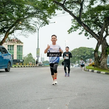 Runner Photo 8978742