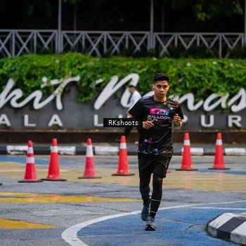 Runner Photo 8978753