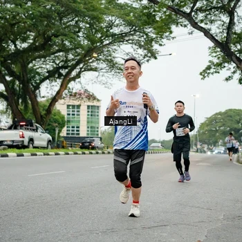 Runner Photo 8978755