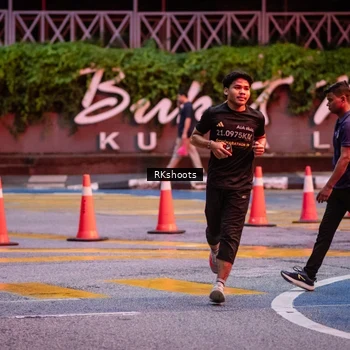 Runner Photo 8978796