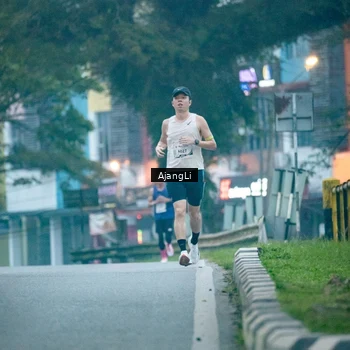Runner Photo 8978813