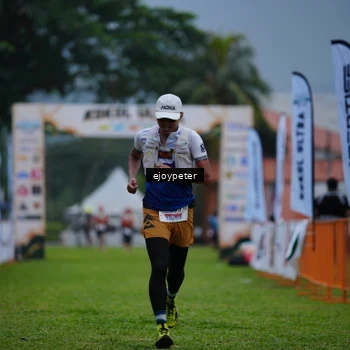 Runner Photo 8978815