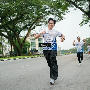Runner Photo 8978818