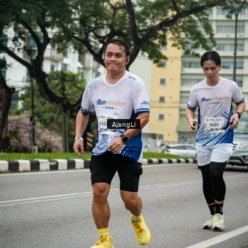 Runner Photo 8978855
