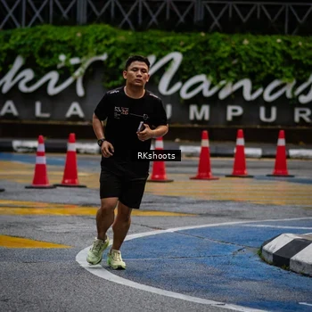 Runner Photo 8978910