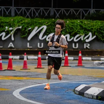 Runner Photo 8978937