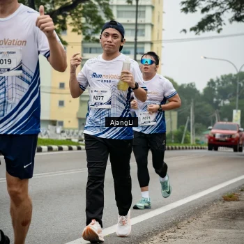 Runner Photo 8978946