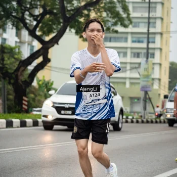 Runner Photo 8978996