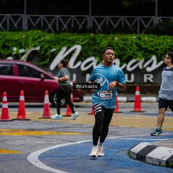 Runner Photo 8979001
