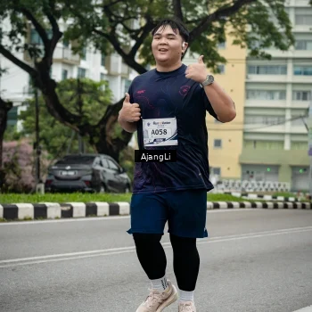 Runner Photo 8979003