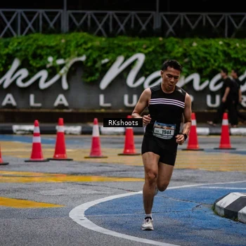 Runner Photo 8979007