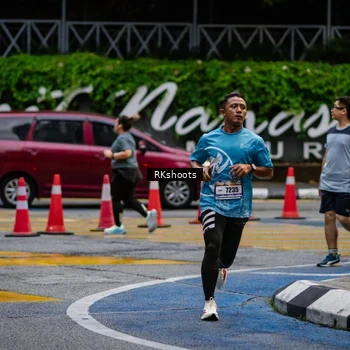 Runner Photo 8979012