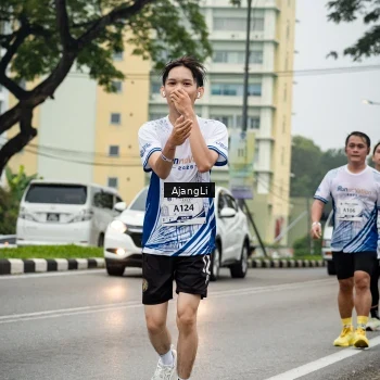 Runner Photo 8979020