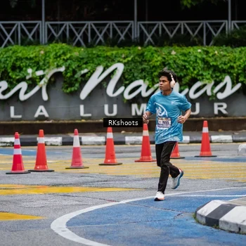 Runner Photo 8979053