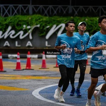 Runner Photo 8979071