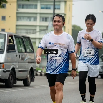 Runner Photo 8979072