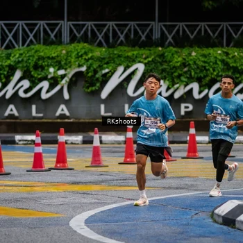 Runner Photo 8979075