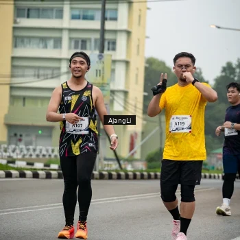 Runner Photo 8979098