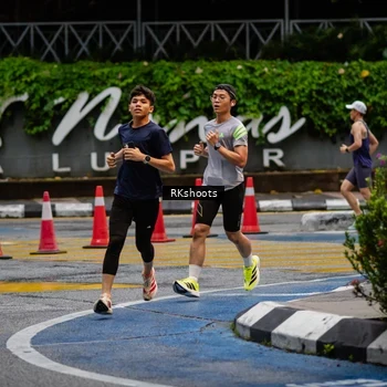 Runner Photo 8979099