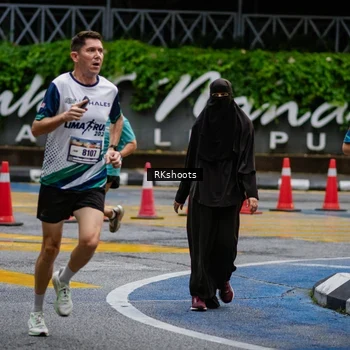 Runner Photo 8979135