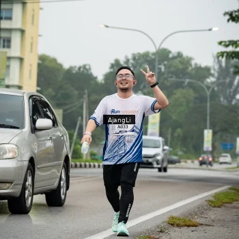 Runner Photo 8979165