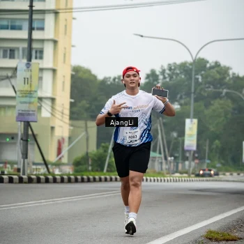 Runner Photo 8979202