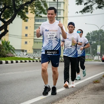 Runner Photo 8979267