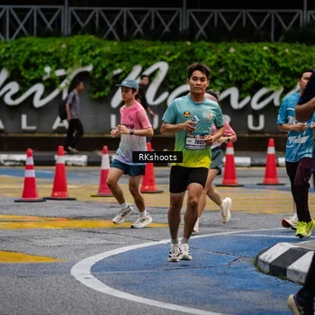 Runner Photo 8979275