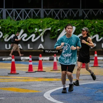 Runner Photo 8979332