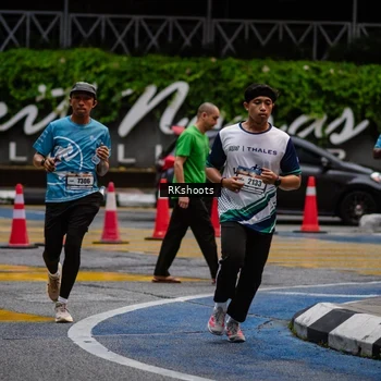 Runner Photo 8979370