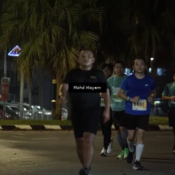 Runner Photo 8979382